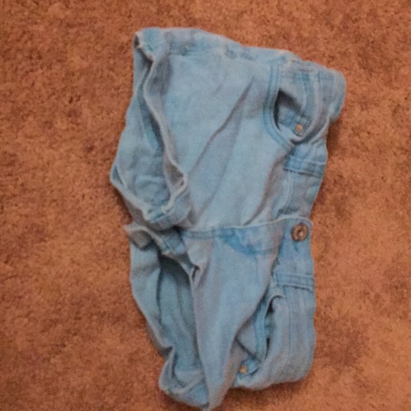 Cute summery blue and pick jean shorts. - Picture 3 of 7